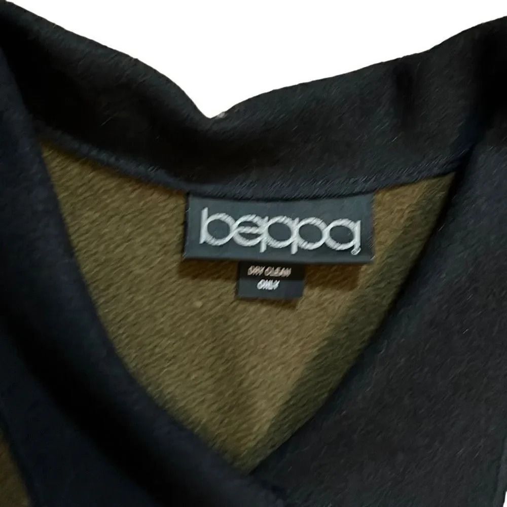 Beppa wool jacket. Size Small - Picture 3 of 4